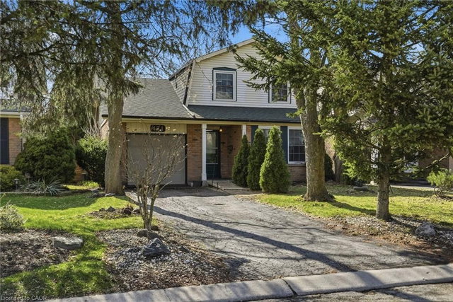 471 Knightsbridge Crescent