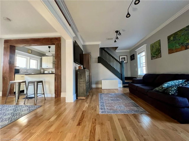 14 Greenock Street W