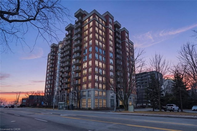 707 - 442 Maple Avenue