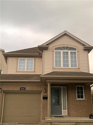 LOWER - 679 Commonwealth Crescent