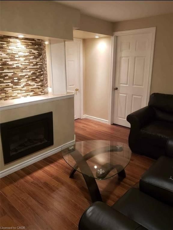 LOWER - 679 Commonwealth Crescent