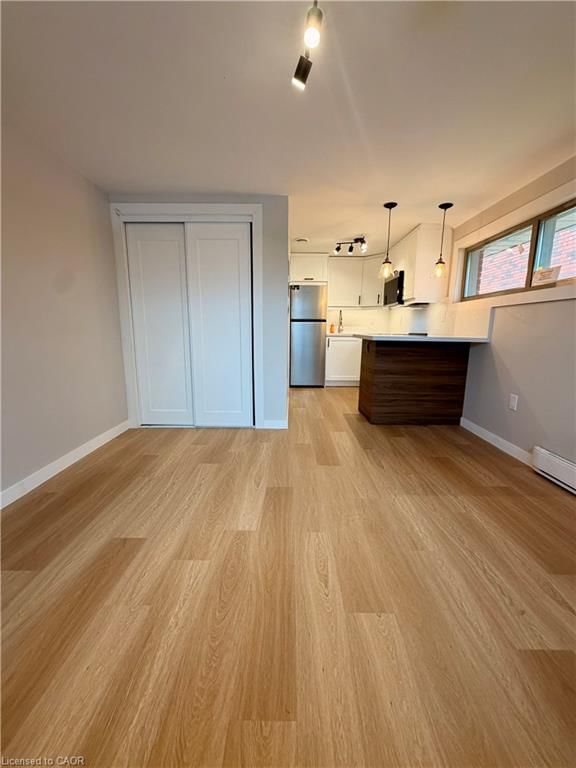 Studio - 5 Fisher Crescent