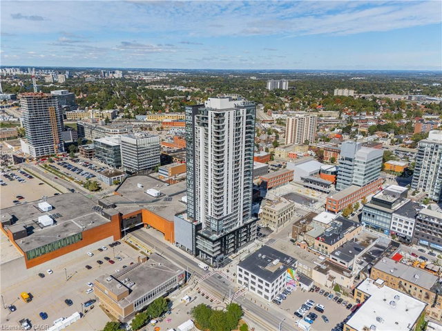 1007 - 60 Charles Street