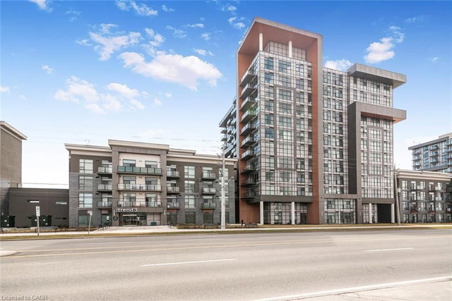 1009 - 470 Dundas Street E