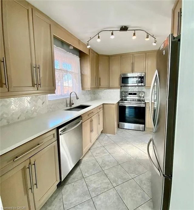 UPPER - 7016 Hagar Avenue