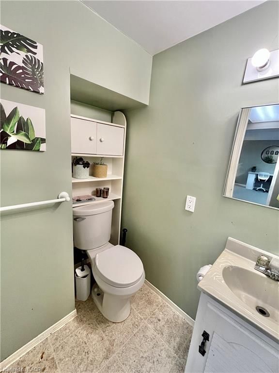 Single Family Residence for sale at 241 Thorner Drive, Hamilton, ON, L8V 2M6 - Thorner - MLS: 40820911