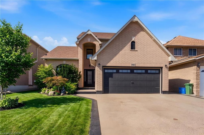 990 Upper Kenilworth Avenue, Hamilton, Ontario