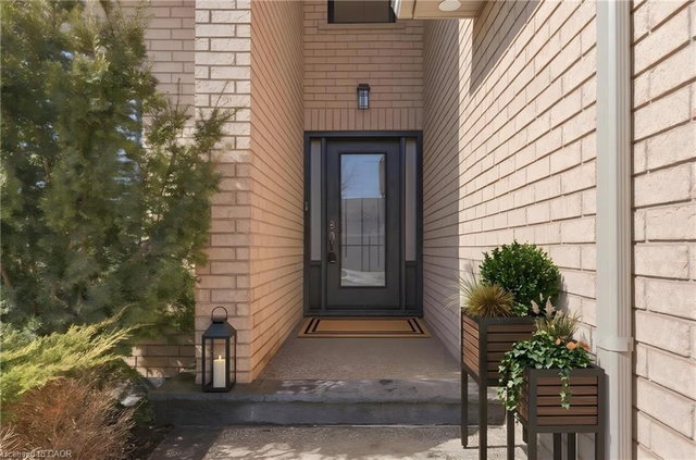 990 Upper Kenilworth Avenue