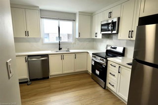 Unit 2 - 246 Marlborough Street