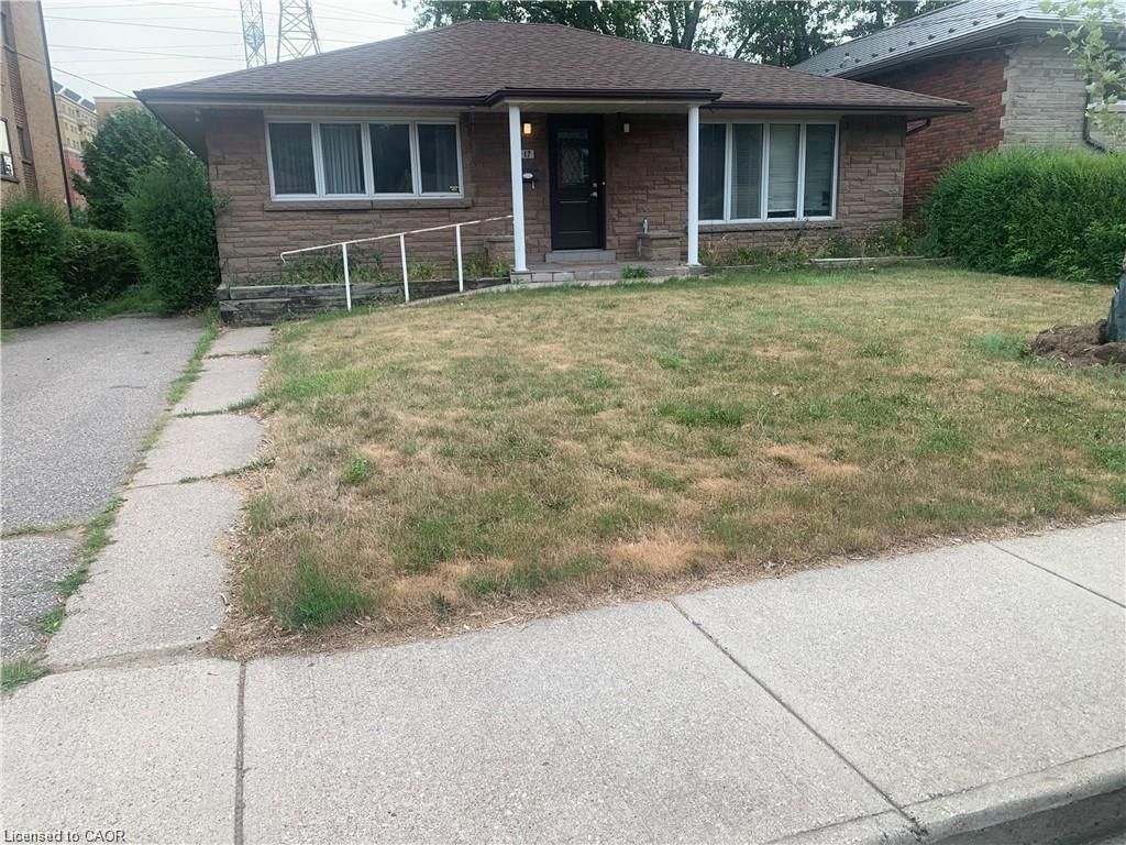 Single Family Residence for lease at Rooms A,D & E-17 West Park Avenue, Hamilton, ON, L3S 3M4 - Ainslie Wood North - MLS: 40820955