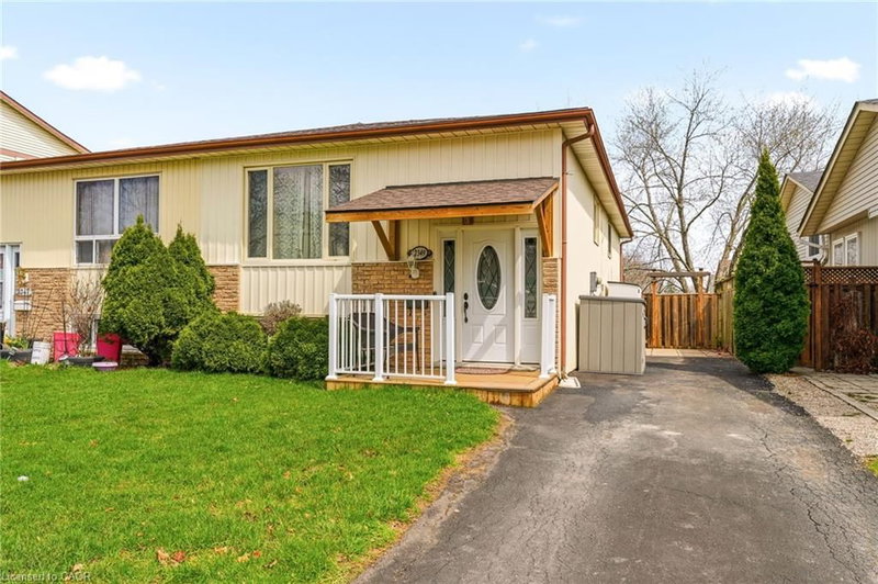 2349 Middlesmoor Crescent, Burlington, Ontario