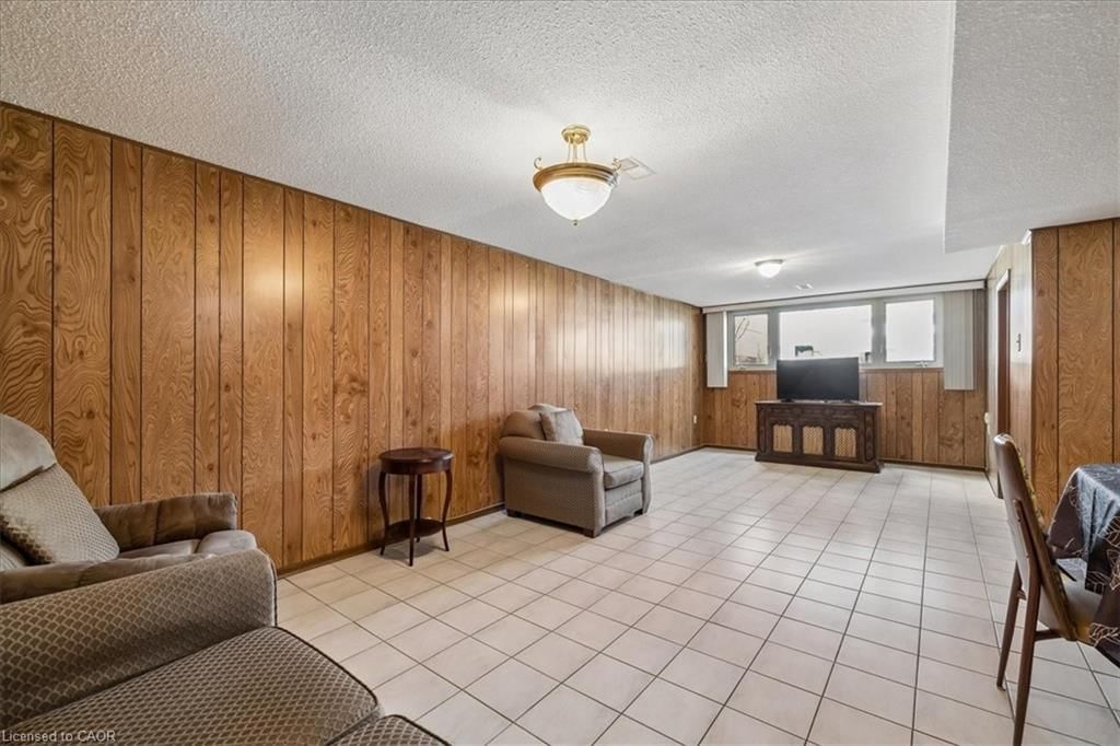 Single Family Residence for sale at 11 Duff Street, Hamilton, ON, L9C 1A8 - Mountview - MLS: 40820986