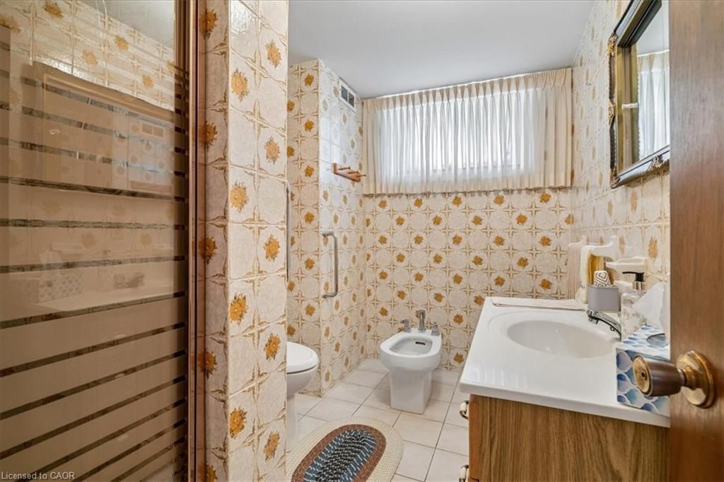 Single Family Residence for sale at 11 Duff Street, Hamilton, ON, L9C 1A8 - Mountview - MLS: 40820986