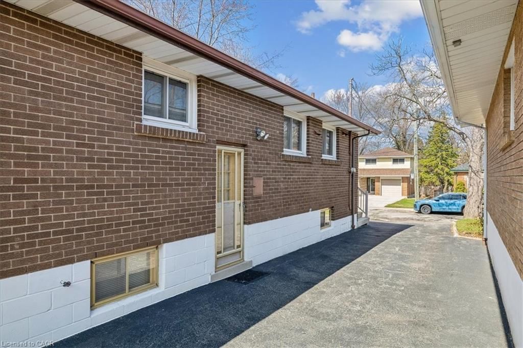 Single Family Residence for sale at 11 Duff Street, Hamilton, ON, L9C 1A8 - Mountview - MLS: 40820986