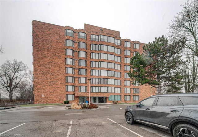 201 - 200 Limeridge Road W