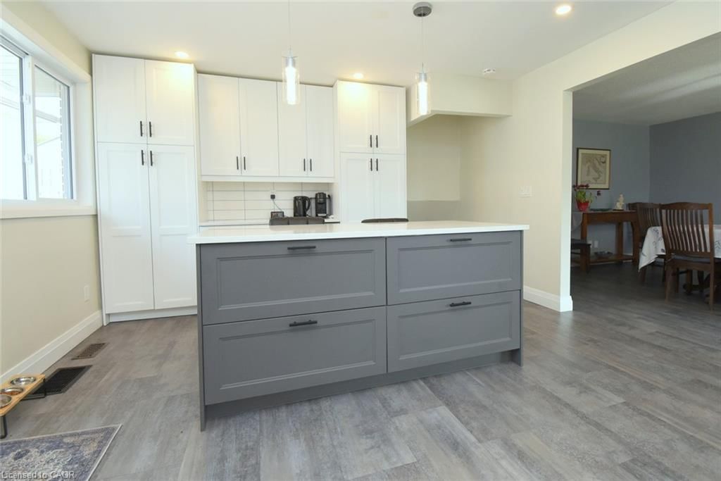 Single Family Residence for sale at 316 Cranbrook Drive, Hamilton, ON, L9C 4T3 - Gilkson - MLS: 40821011