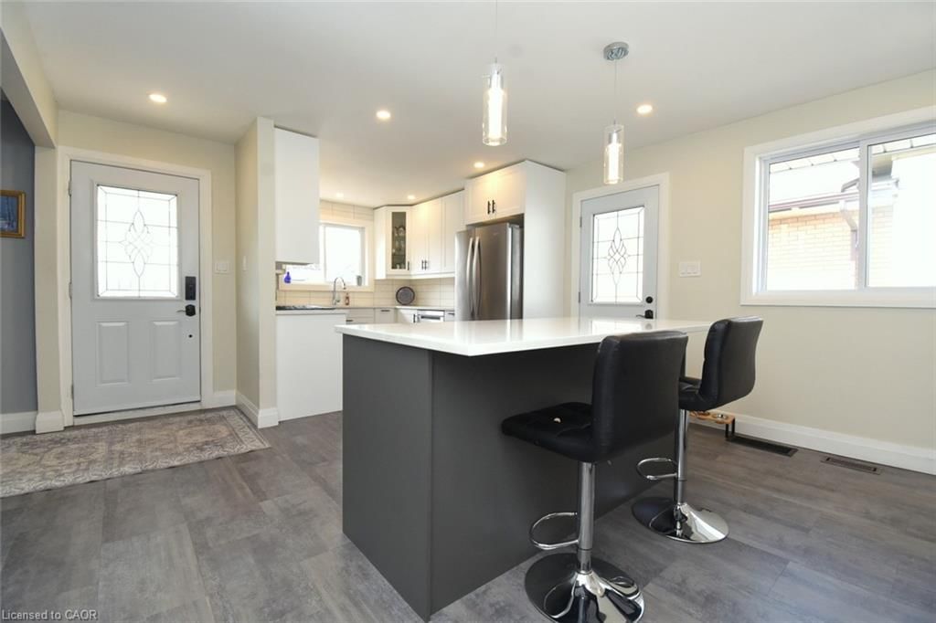 Single Family Residence for sale at 316 Cranbrook Drive, Hamilton, ON, L9C 4T3 - Gilkson - MLS: 40821011