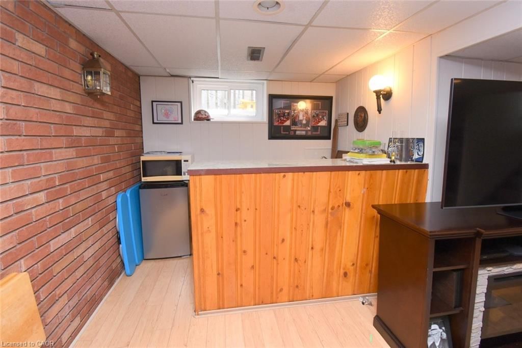 Single Family Residence for sale at 316 Cranbrook Drive, Hamilton, ON, L9C 4T3 - Gilkson - MLS: 40821011