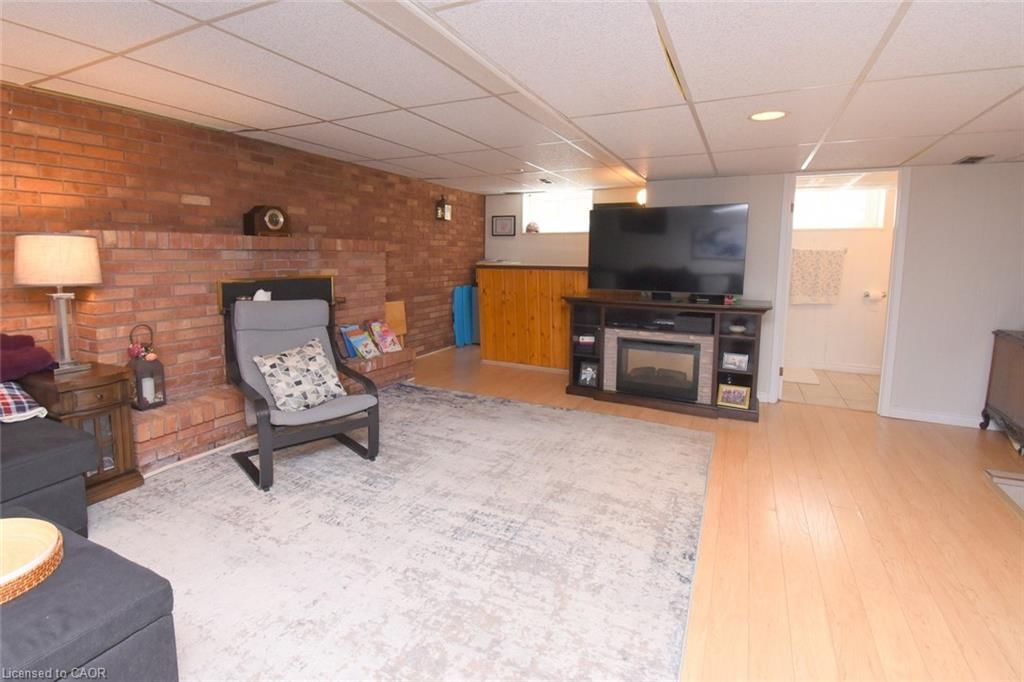 Single Family Residence for sale at 316 Cranbrook Drive, Hamilton, ON, L9C 4T3 - Gilkson - MLS: 40821011