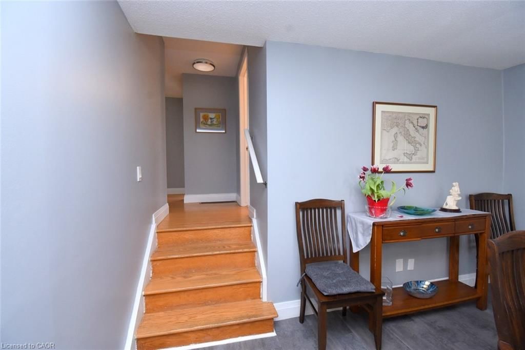 Single Family Residence for sale at 316 Cranbrook Drive, Hamilton, ON, L9C 4T3 - Gilkson - MLS: 40821011