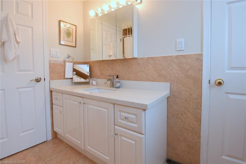 Single Family Residence for sale at 316 Cranbrook Drive, Hamilton, ON, L9C 4T3 - Gilkson - MLS: 40821011