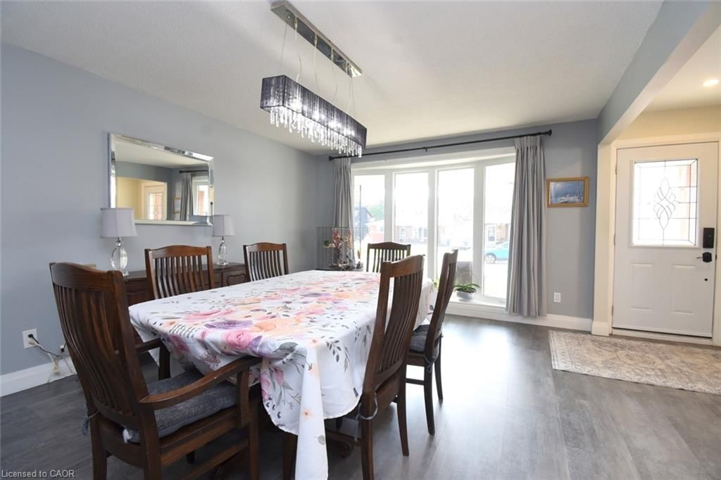 Single Family Residence for sale at 316 Cranbrook Drive, Hamilton, ON, L9C 4T3 - Gilkson - MLS: 40821011