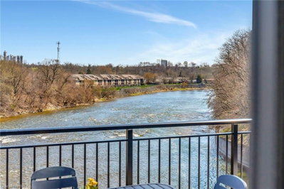 7 Grand River Street N Unit 302