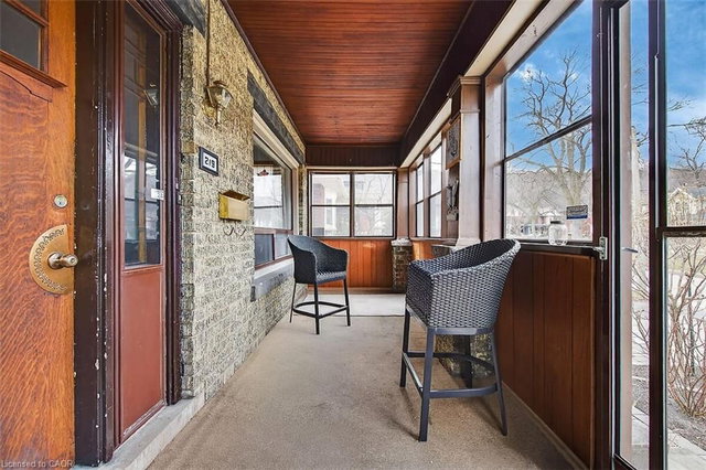 219 St. Clair Boulevard