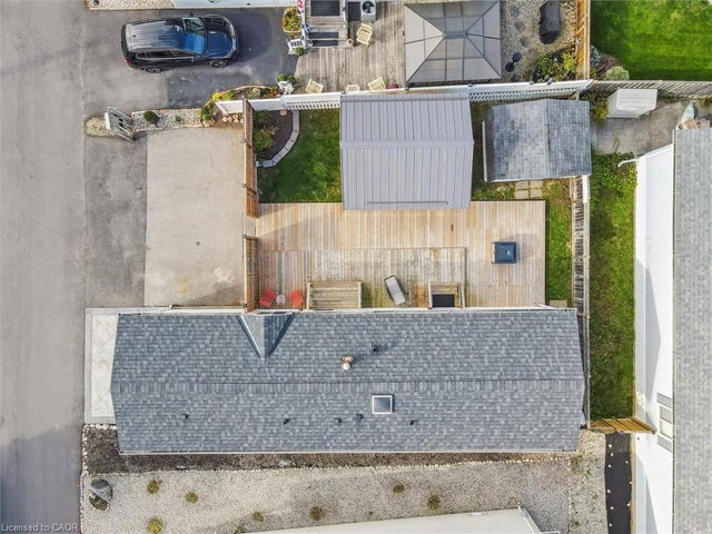 5 Walnut Way