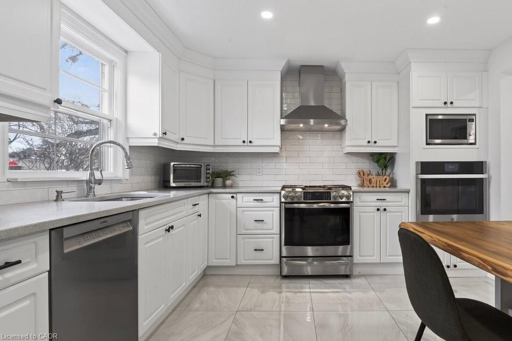 Single Family Residence for sale at 258 Sanatorium Road, Hamilton, ON, L9C 1Z9 - Westcliffe - MLS: 40821098