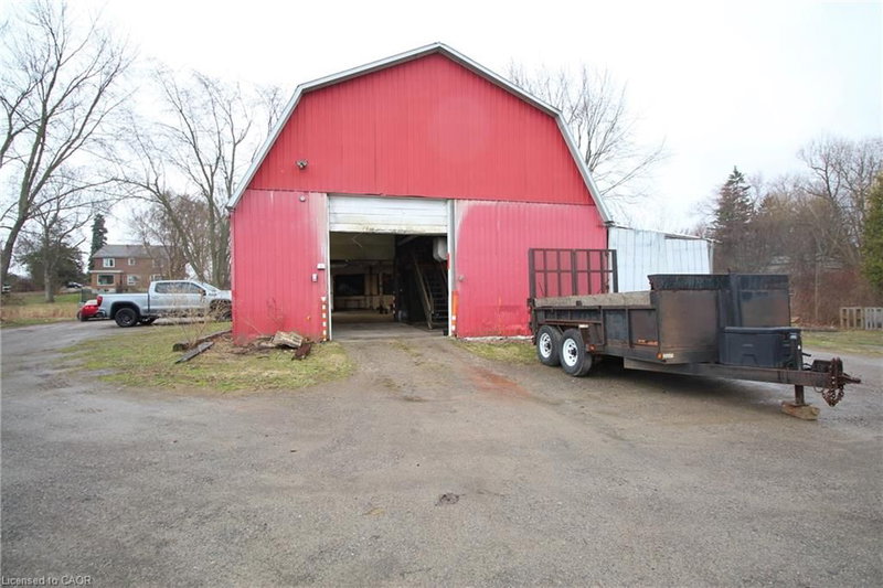 481 Garner Road E photo 1
