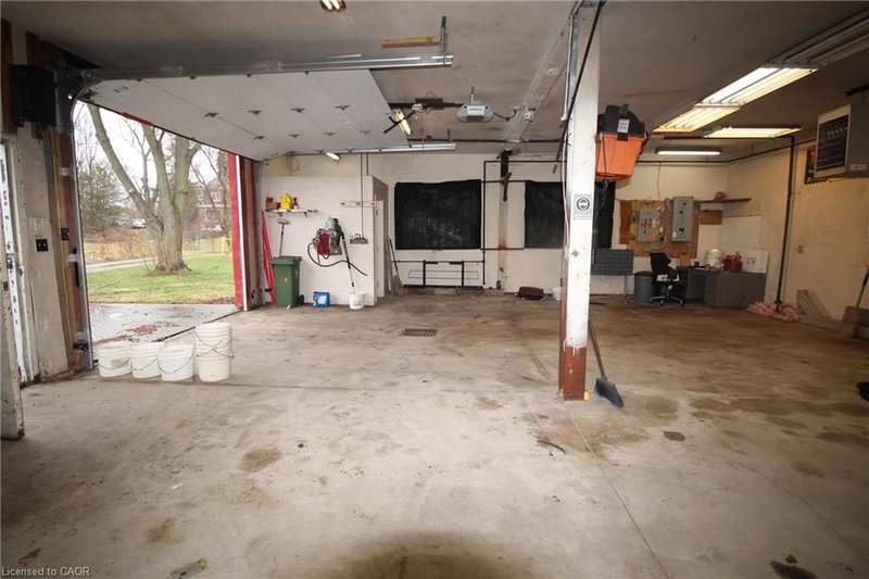 481 Garner Road E photo 3