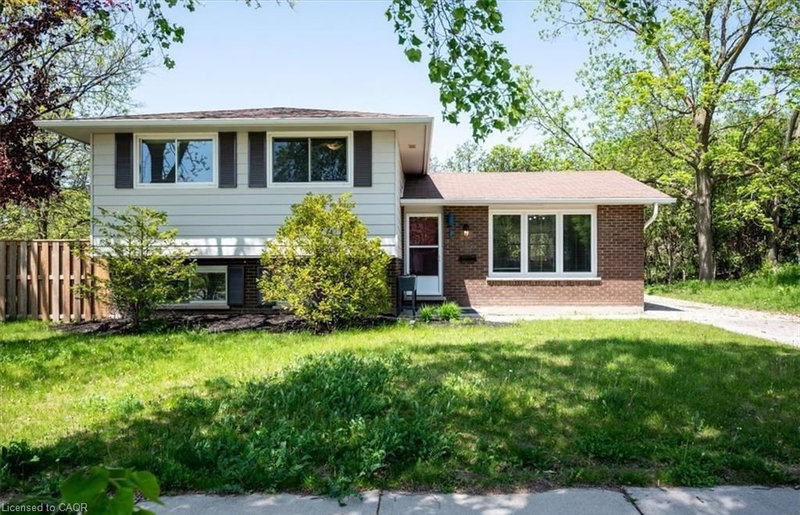 152 Macgregor Crescent