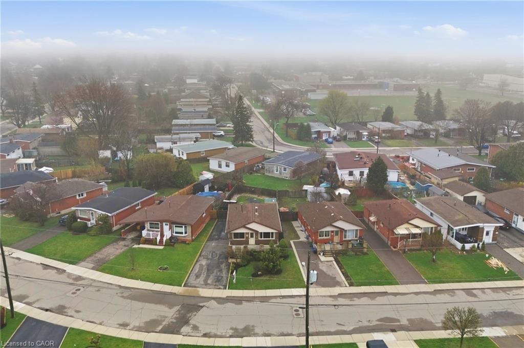 Single Family Residence for sale at 80 Luscombe Street, Hamilton, ON, L9A 2J8 - Greeningdon - MLS: 40821247