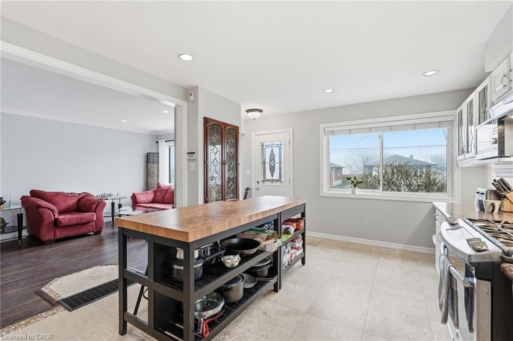 Single Family Residence for sale at 80 Luscombe Street, Hamilton, ON, L9A 2J8 - Greeningdon - MLS: 40821247