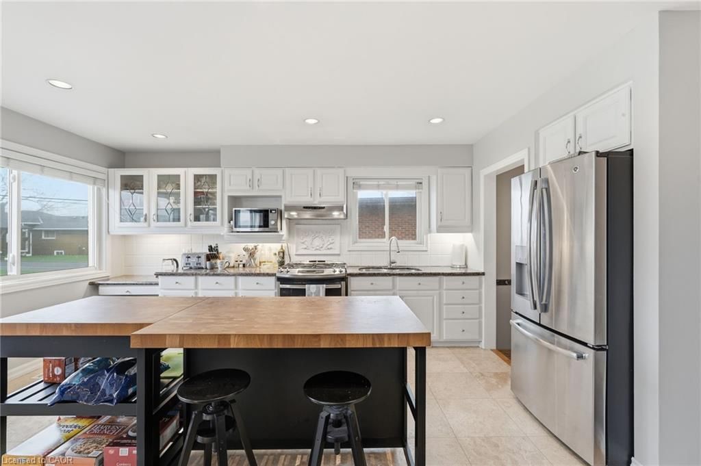 Single Family Residence for sale at 80 Luscombe Street, Hamilton, ON, L9A 2J8 - Greeningdon - MLS: 40821247