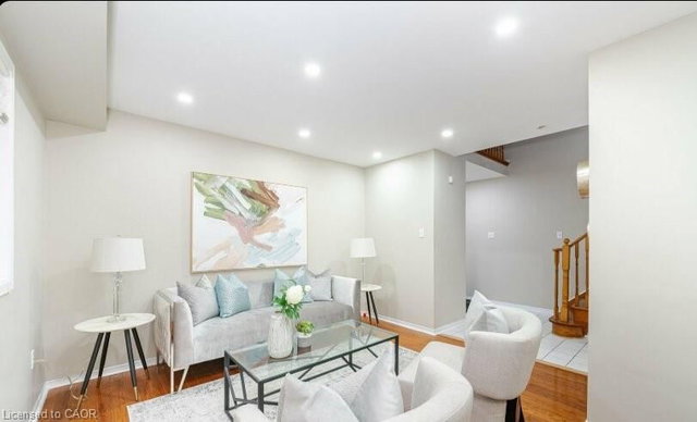 89 Pebblestone Circle