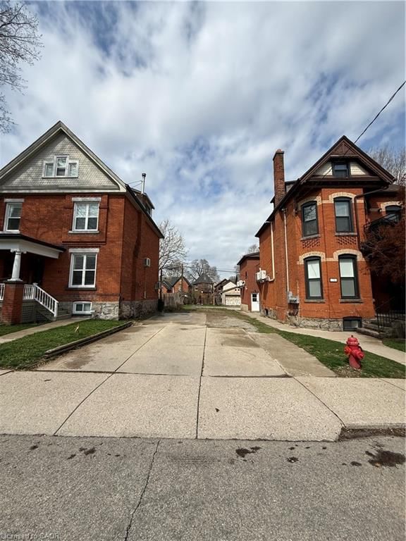 80 Ontario Avenue