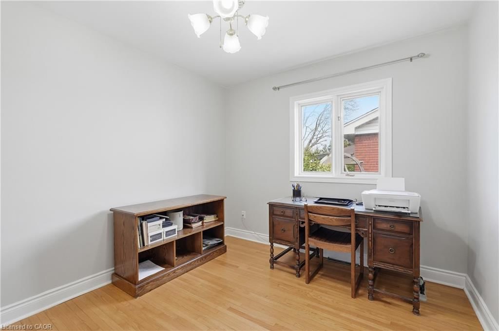 Single Family Residence for sale at 62 Grenadier Drive, Hamilton, ON, L8T 4E3 - Huntington - MLS: 40821473