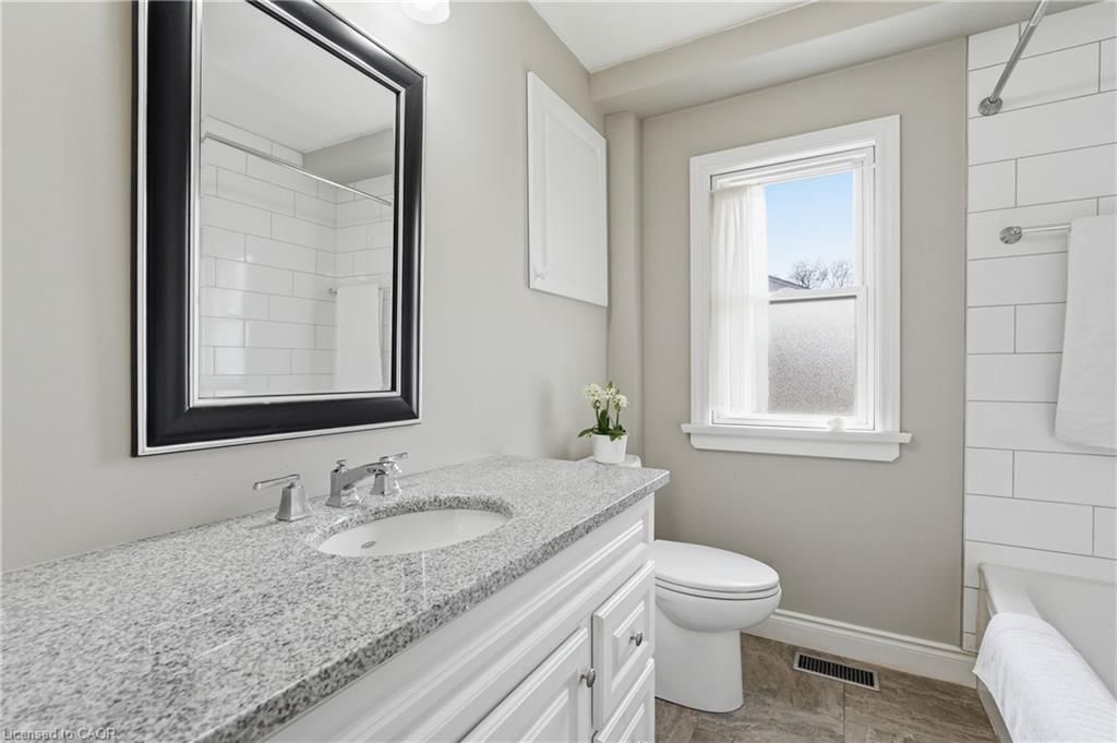 Single Family Residence for sale at 62 Grenadier Drive, Hamilton, ON, L8T 4E3 - Huntington - MLS: 40821473