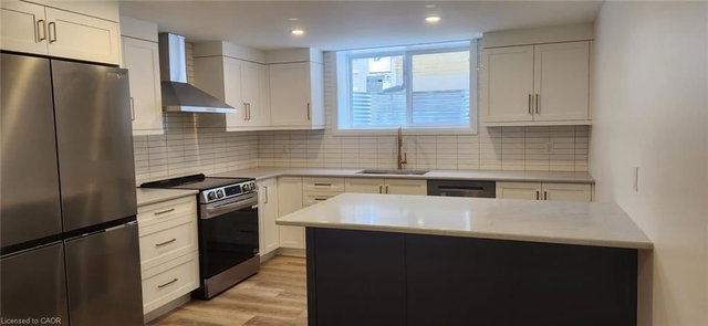 LOWER - 90 Wedgewood Drive