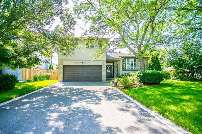 2422 Ventura Drive, Oakville, Ontario