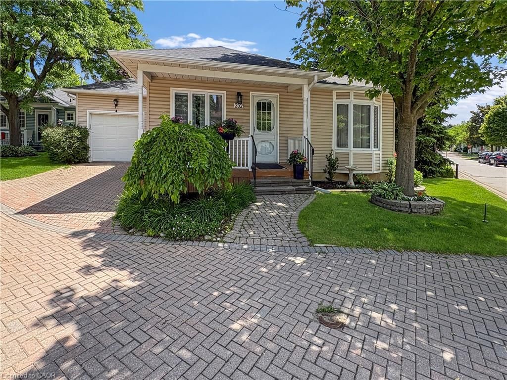 Single Family Residence sold at 232 Silverbirch Boulevard, Hamilton, ON, L0R 1W0 - Rural Glanbrook - MLS: 40821535