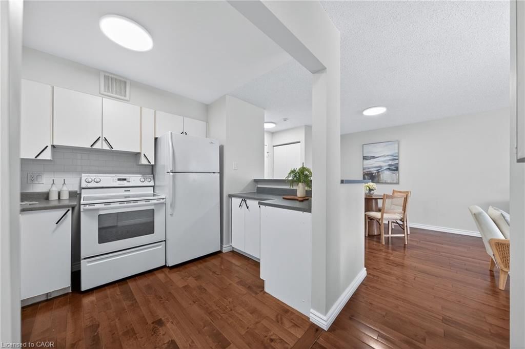 406-15 Hofstetter Avenue, Kitchener, view 24