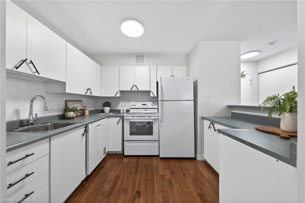 406-15 Hofstetter Avenue, Kitchener, view 26