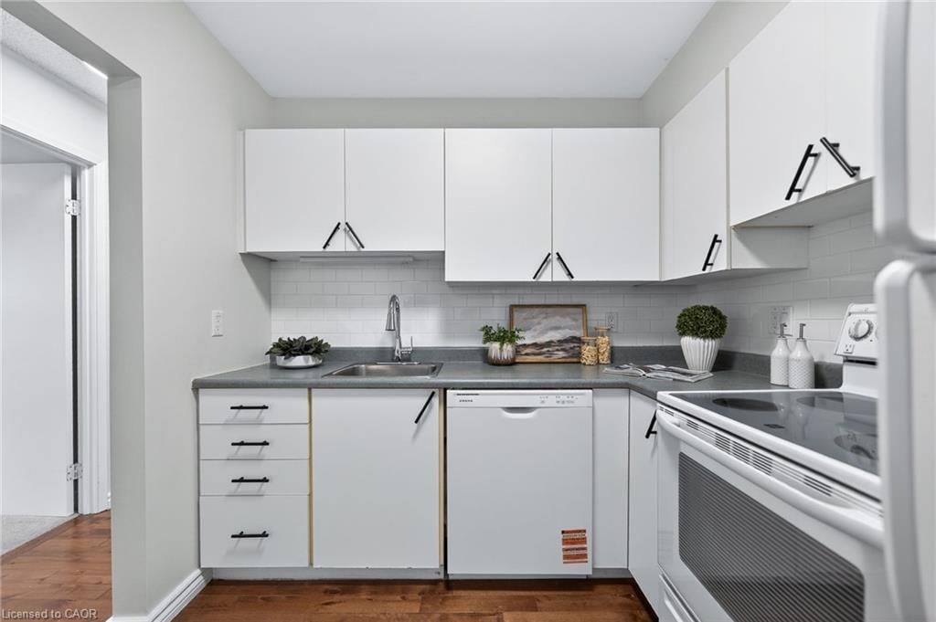 406-15 Hofstetter Avenue, Kitchener, view 28