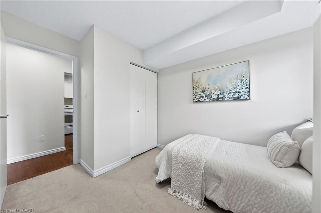 406-15 Hofstetter Avenue, Kitchener, view 35