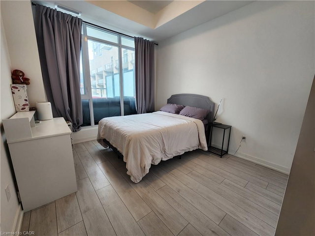 228 - 55 Duke Street W