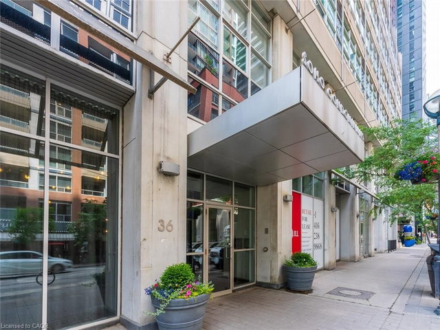 1113 - 36 Blue Jays Way