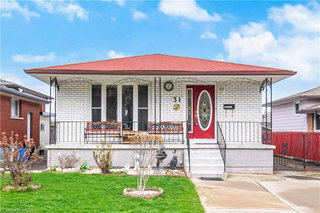 31 Summercrest Drive